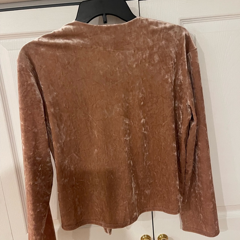 Velvet shall 🎀 - Picture 2 of 4